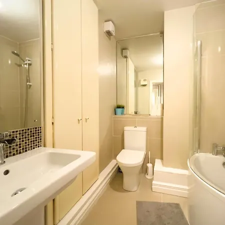 The Picasso - Trendy 2 Bd Ap- 4 - Super Fast Wifi Δουβλίνο