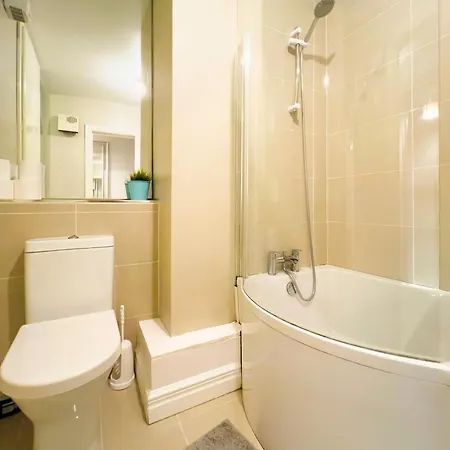 The Picasso - Trendy 2 Bd Ap- 4 - Super Fast Wifi Appartement *