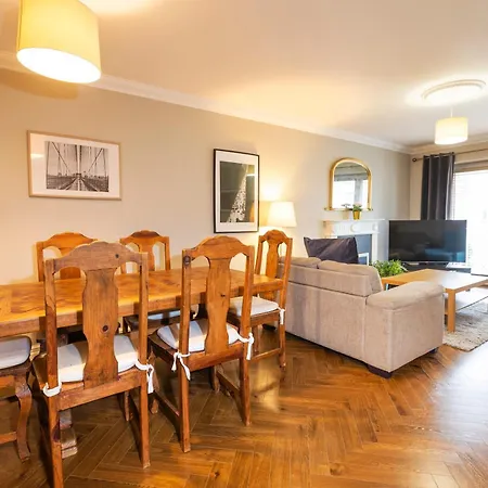 Апартаменты The Picasso - Trendy 2 Bd Ap- 4 - Super Fast Wifi *