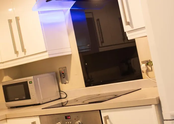 The Picasso - Trendy 2 Bd Ap- 4 - Super Fast Wifi Апартаменты *