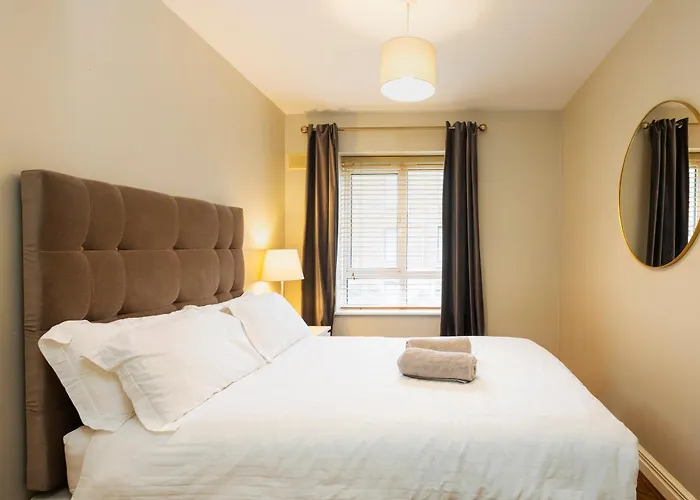 Апартаменты The Picasso - Trendy 2 Bd Ap- 4 - Super Fast Wifi *